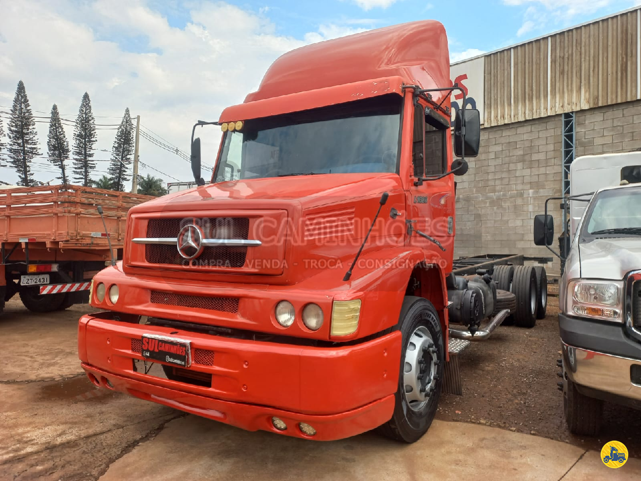 CAMINHAO MERCEDES-BENZ MB 1620 Chassis Truck 6x2 Sul Caminhões MARINGA PARANÁ PR